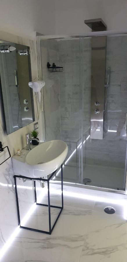 Bed and breakfast Dame Crotone Extérieur photo