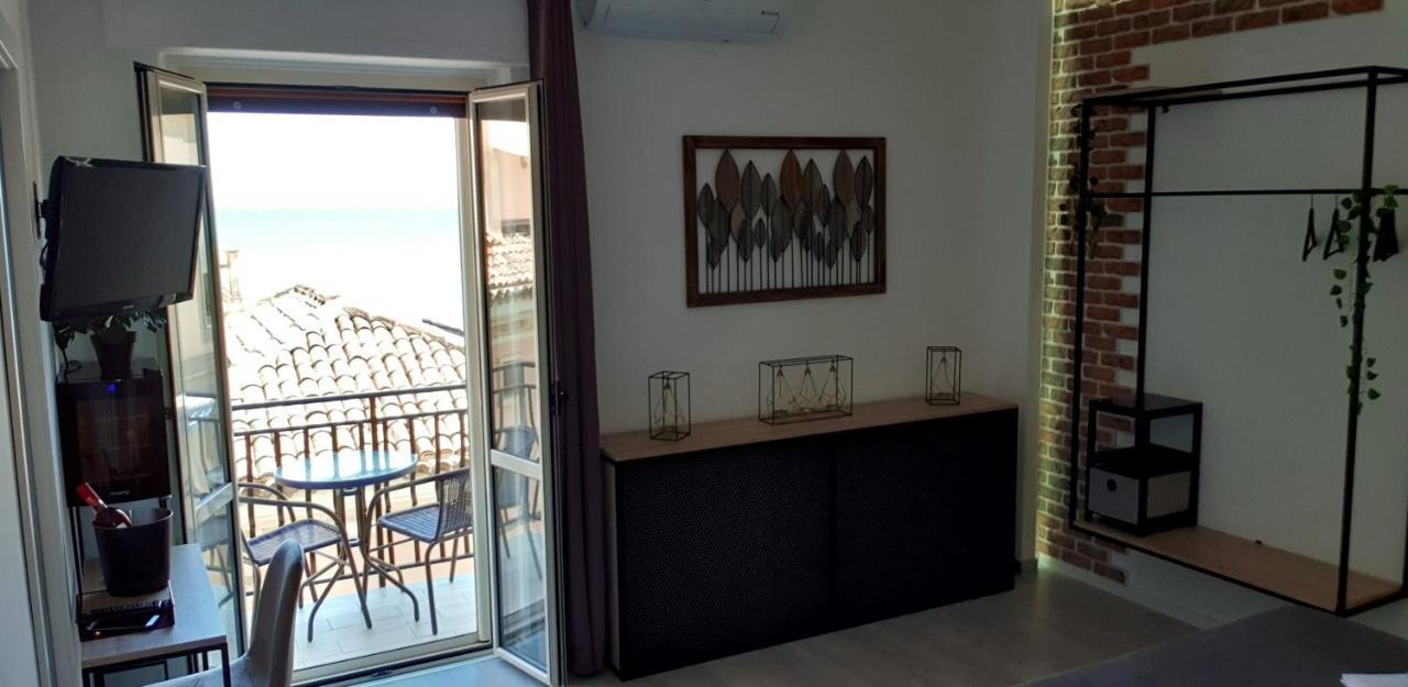 Bed and breakfast Dame Crotone Extérieur photo