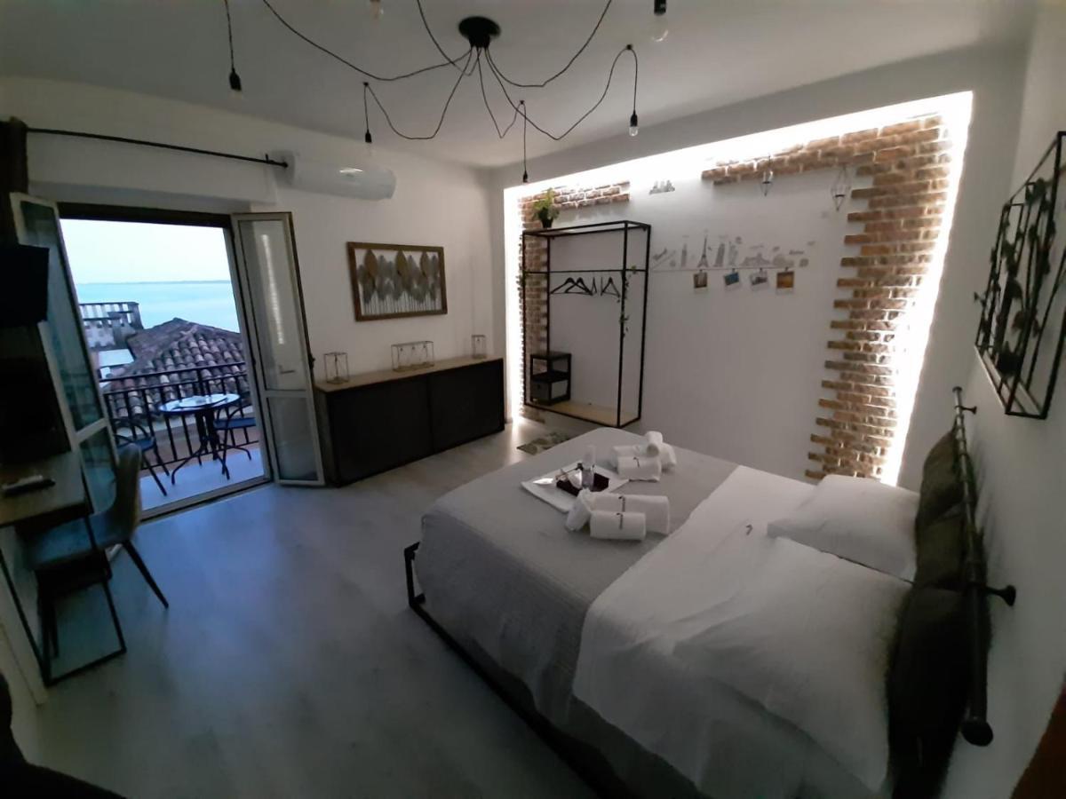 Bed and breakfast Dame Crotone Extérieur photo